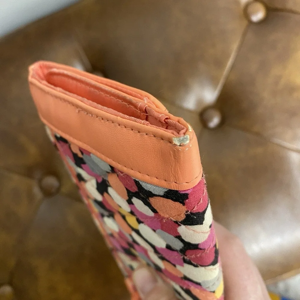 Vera Bradley Trifold Wallet |‎ Pixie Confetti | Travel Wallet Orange Flaws